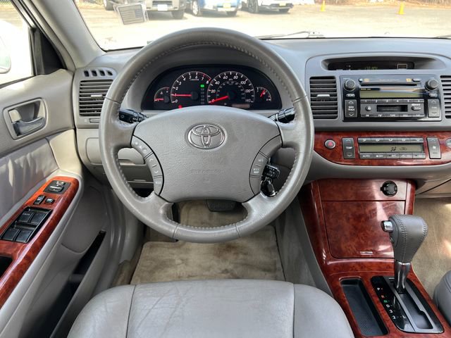 Used 2006 Toyota Camry LE FWD image 12