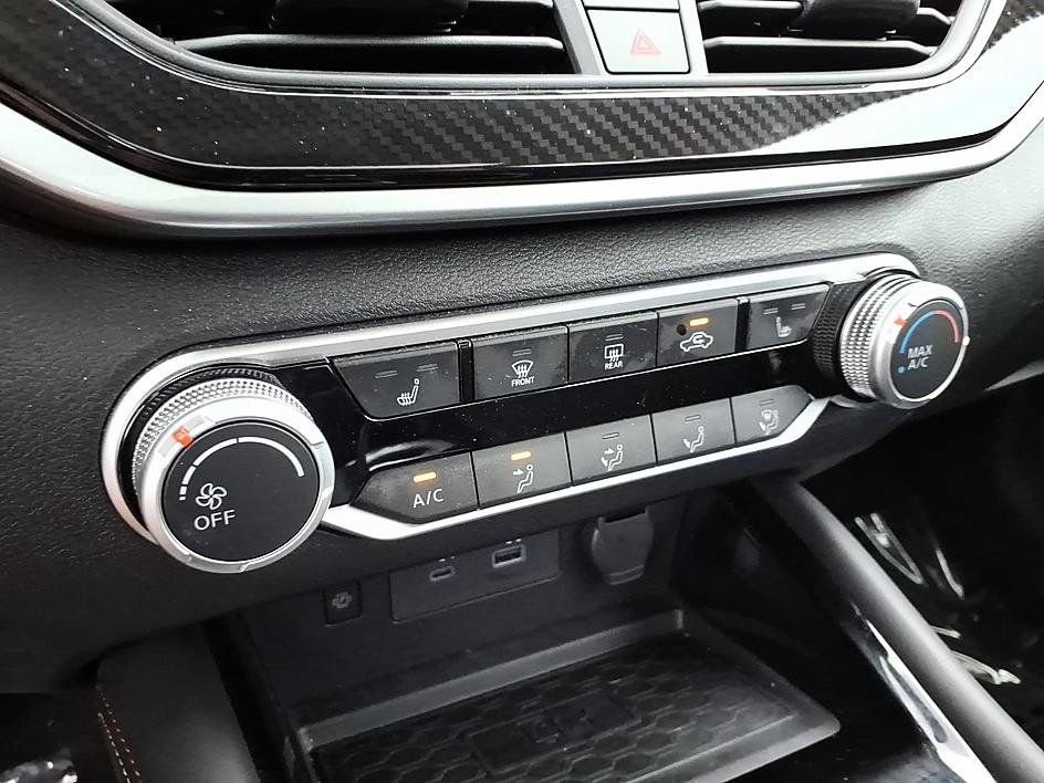 Used 2023 Nissan Altima 2.5 SR w/ SR Premium Package FWD image 31