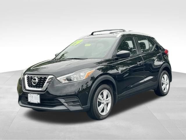 Used 2019 Nissan Kicks S w/ Exterior Package FWD image 2