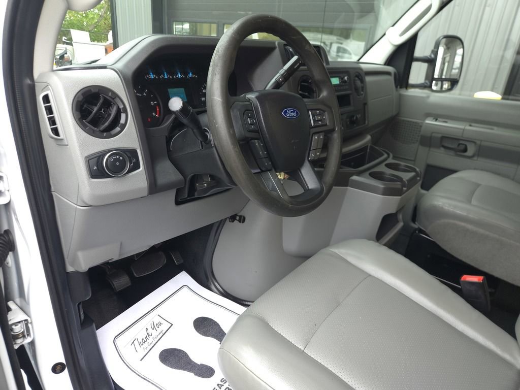 Used 2022 Ford E-350 and Econoline 350 Super Duty w/ Power Windows & Locks Group RWD image 16
