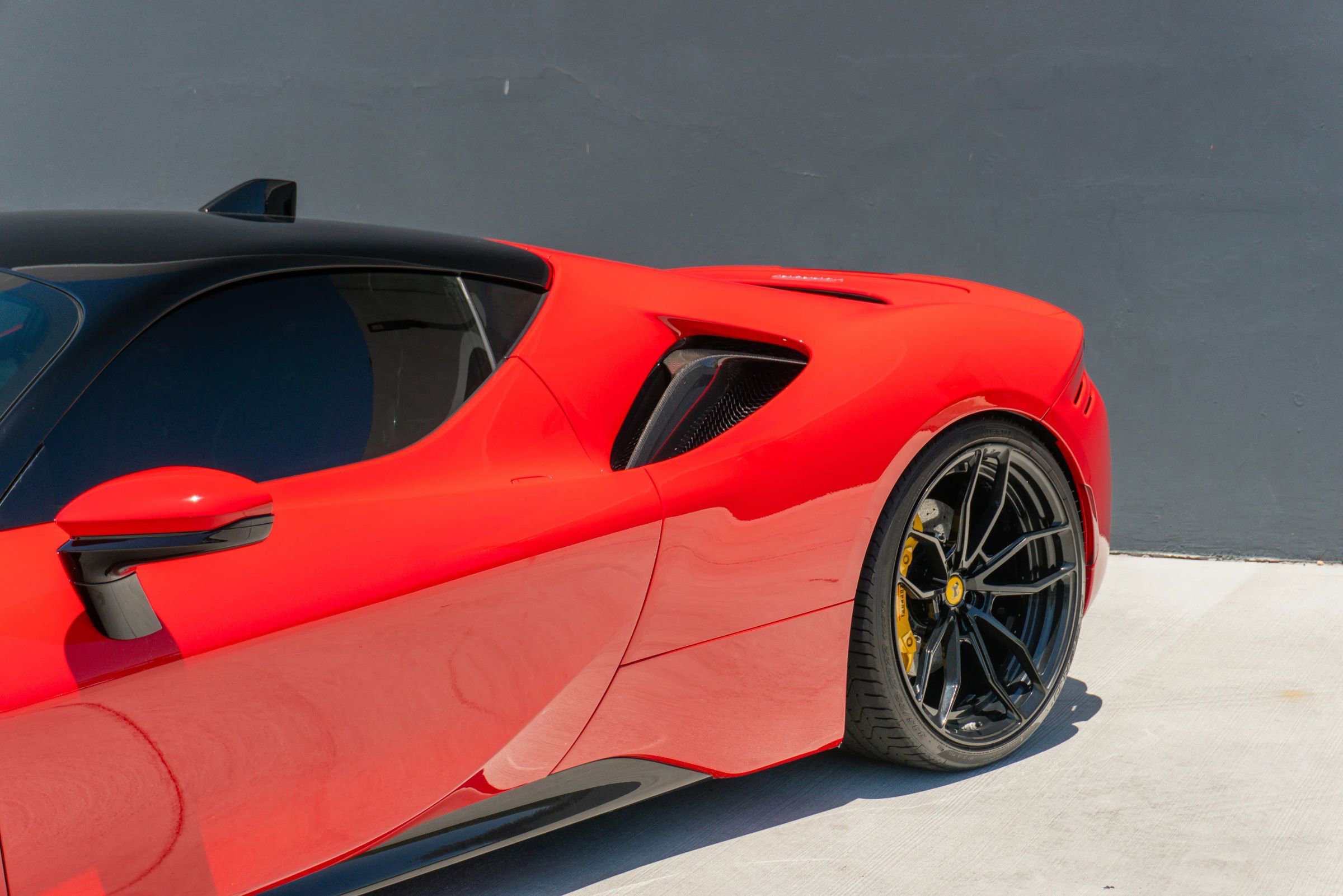 Used 2021 Ferrari SF90 Stradale AWD/4WD image 32