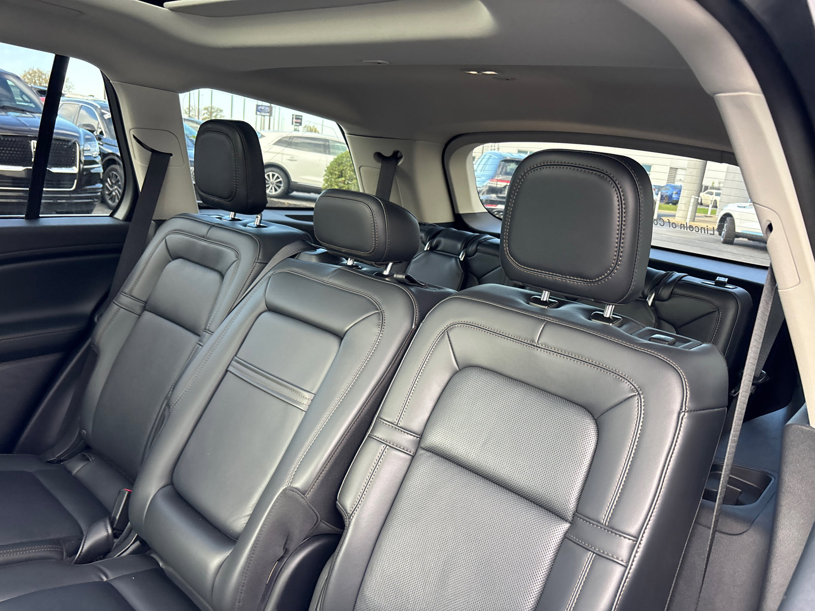 New 2025 Lincoln Aviator Reserve w/ Equipment Group 201A image 28