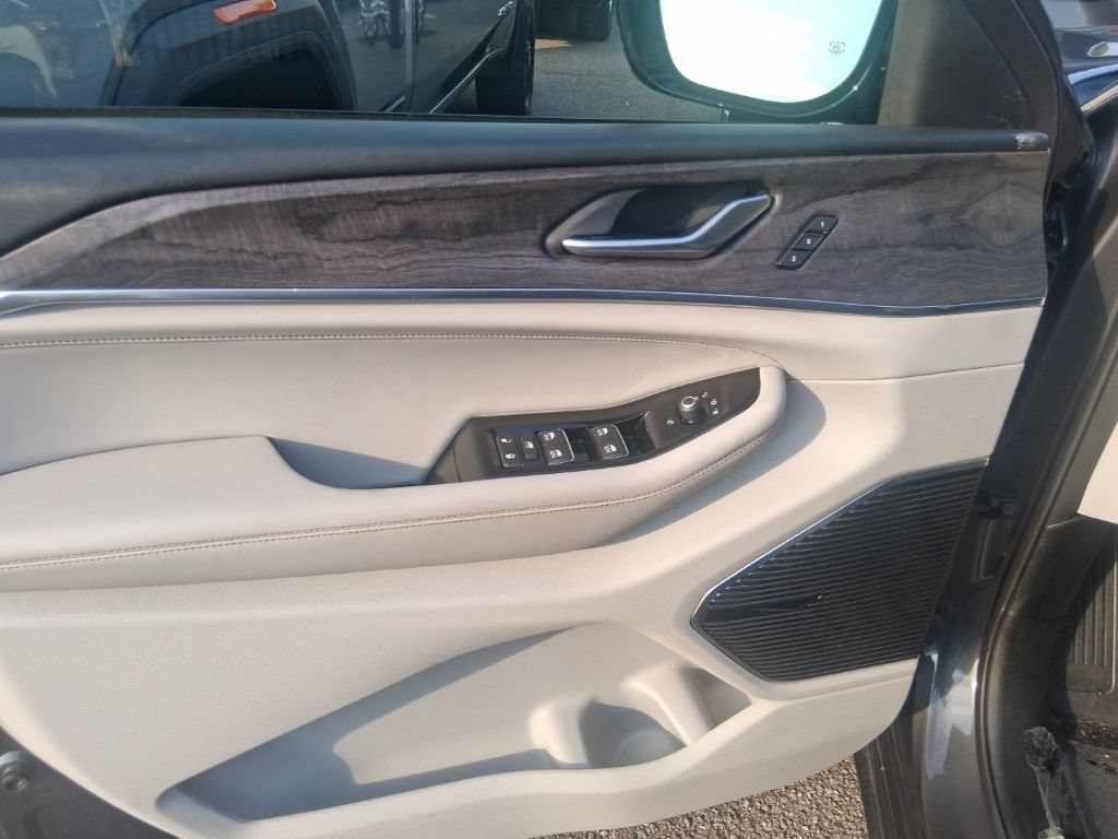 Used 2022 Jeep Grand Cherokee L Overland AWD/4WD image 11