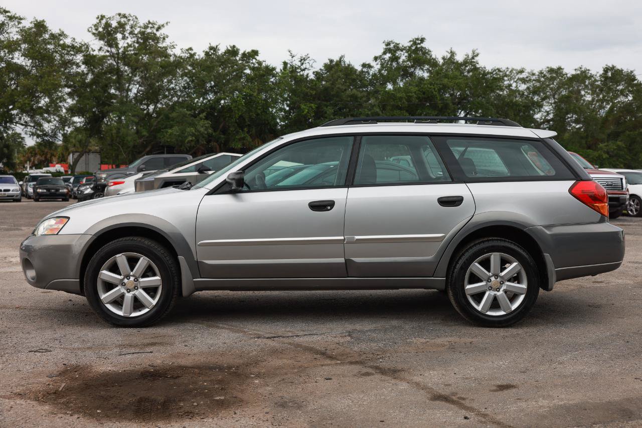 Used 2007 Subaru Outback 2.5i AWD/4WD image 3