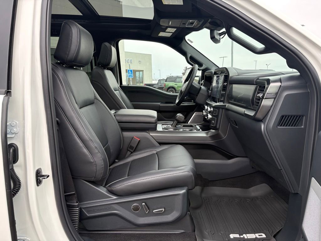 New 2026 Ford F150 Lariat w/ Equipment Group 502A High image 21