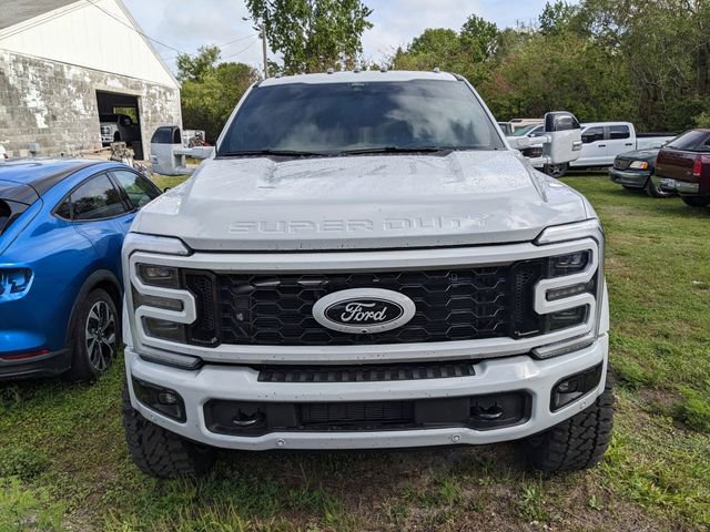 Used 2026 Ford F450 Platinum w/ FX4 Off-Road Package image 2