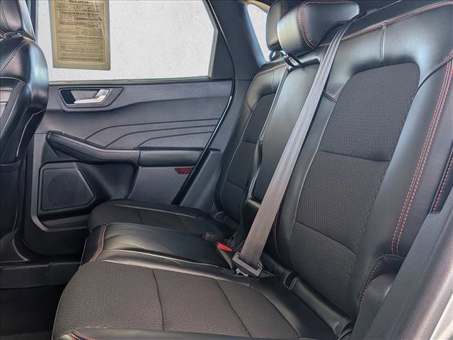 Used 2024 Ford Escape ST-Line image 18