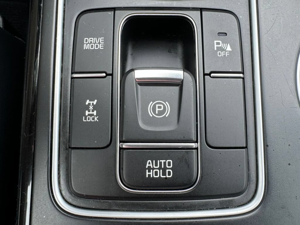 Used 2017 Kia Sorento SX AWD/4WD image 32