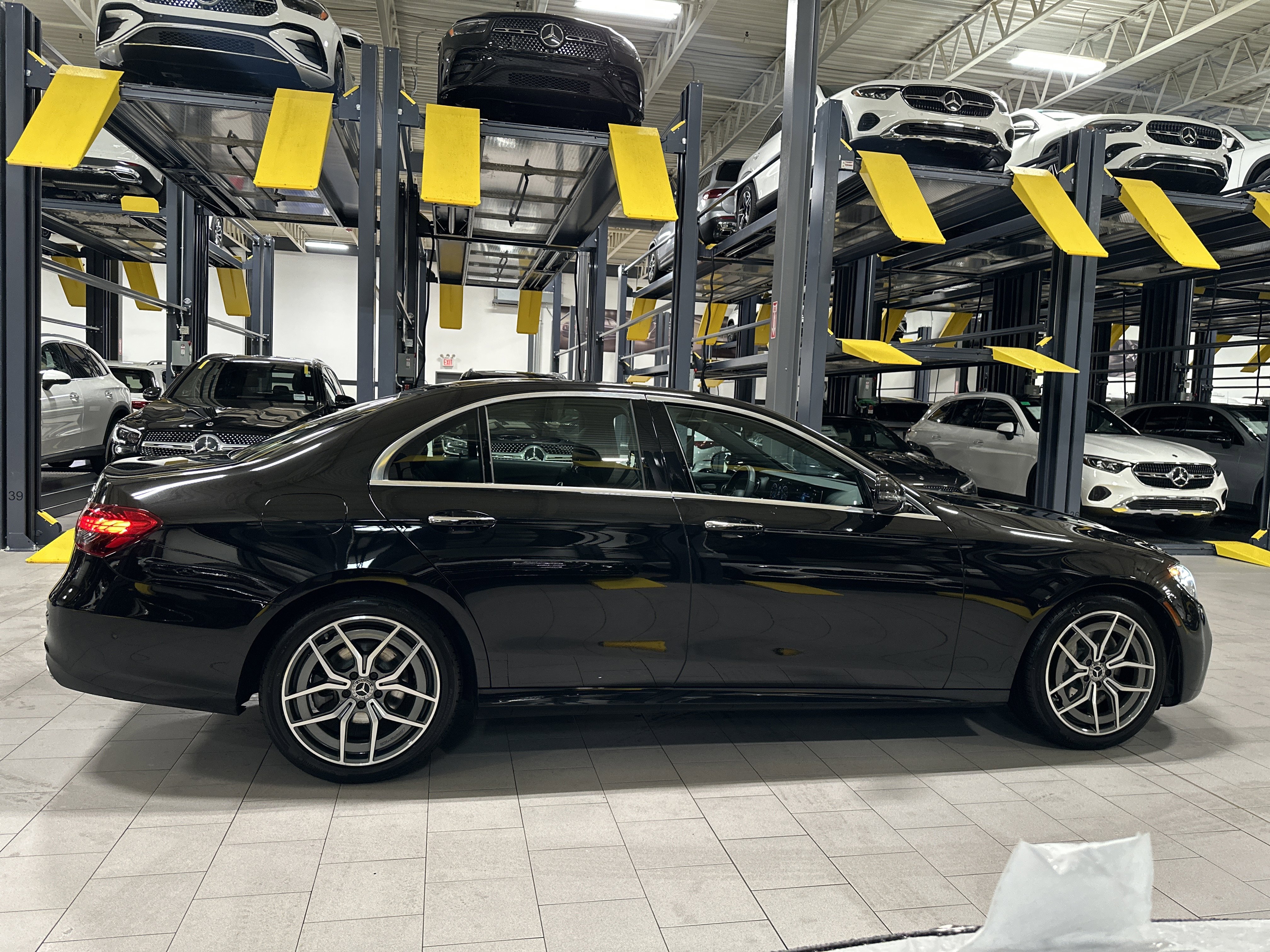 Certified 2022 Mercedes-Benz E 350 4MATIC Sedan image 22