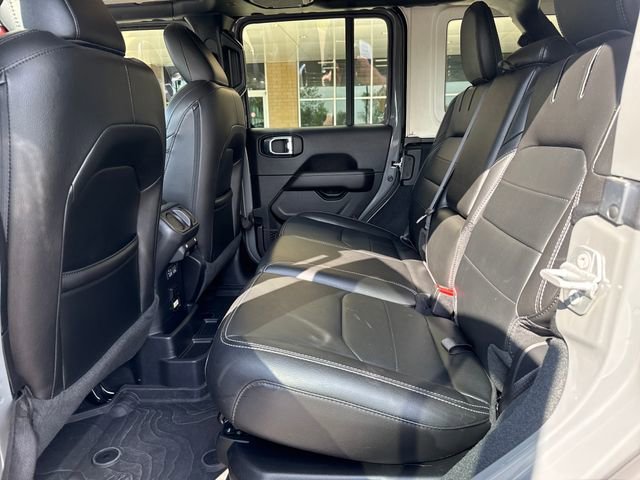 Used 2022 Jeep Wrangler Unlimited Sahara w/ Cold Weather Group image 19