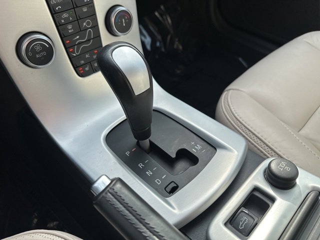 Used 2013 Volvo C70 T5 image 15