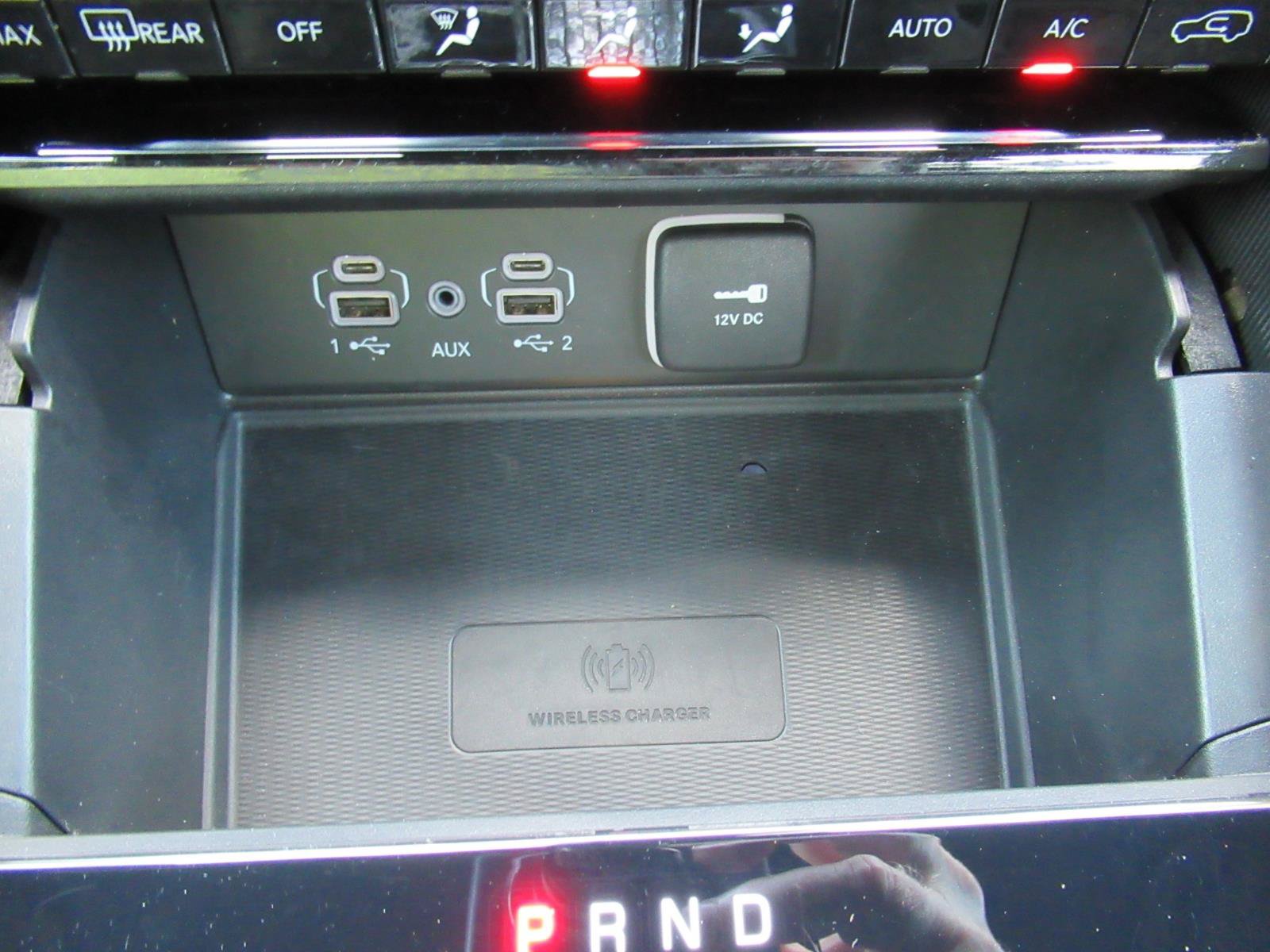 Used 2025 Jeep Grand Cherokee L Laredo RWD image 30