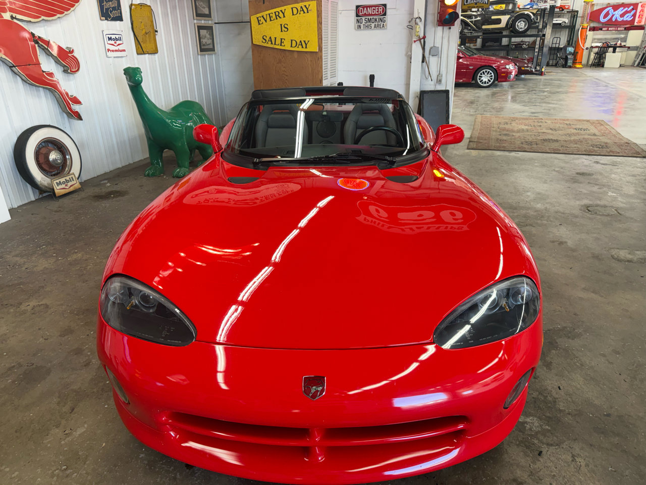 Used 1993 Dodge Viper RT/10 image 7