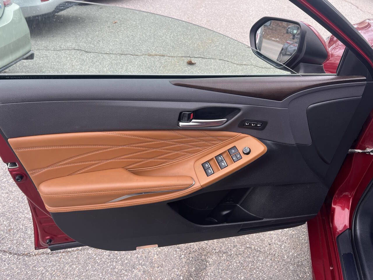 Used 2019 Toyota Avalon Limited w/ Advanced Safety Package image 23