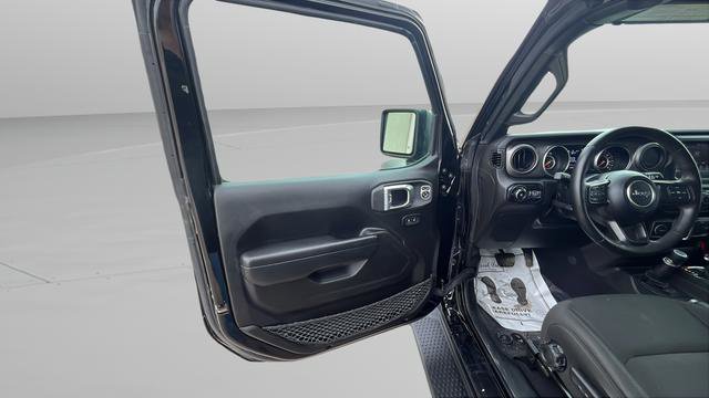 Used 2022 Jeep Wrangler Sport AWD/4WD image 10