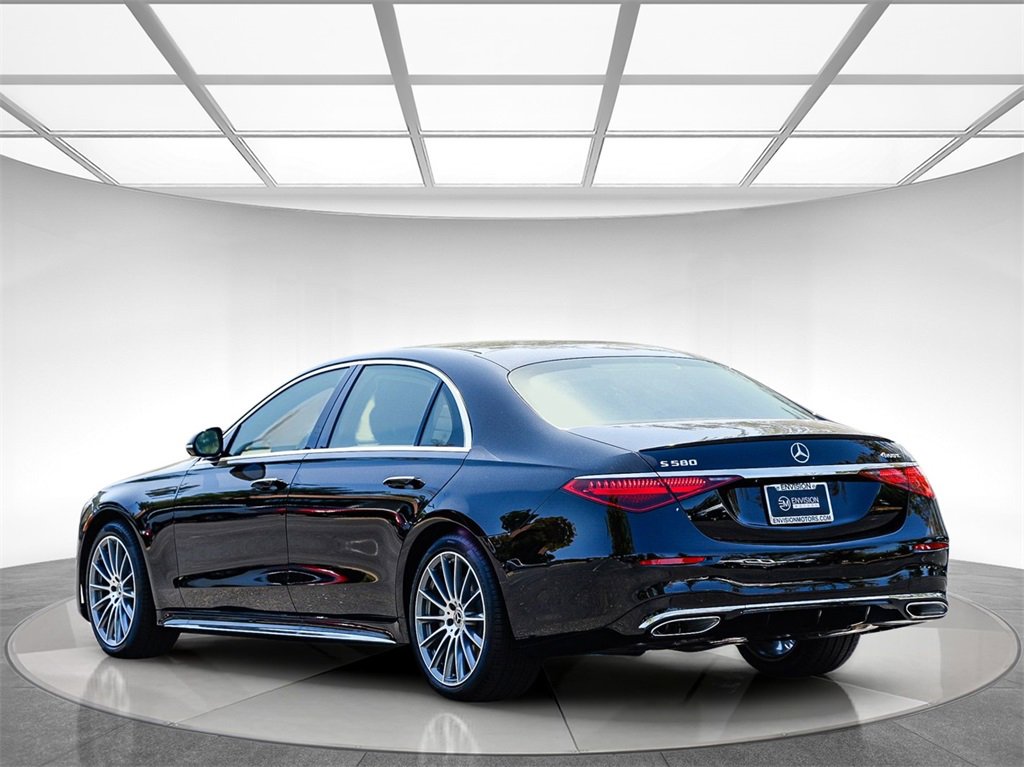 New 2025 Mercedes-Benz S 580 4MATIC Sedan image 2