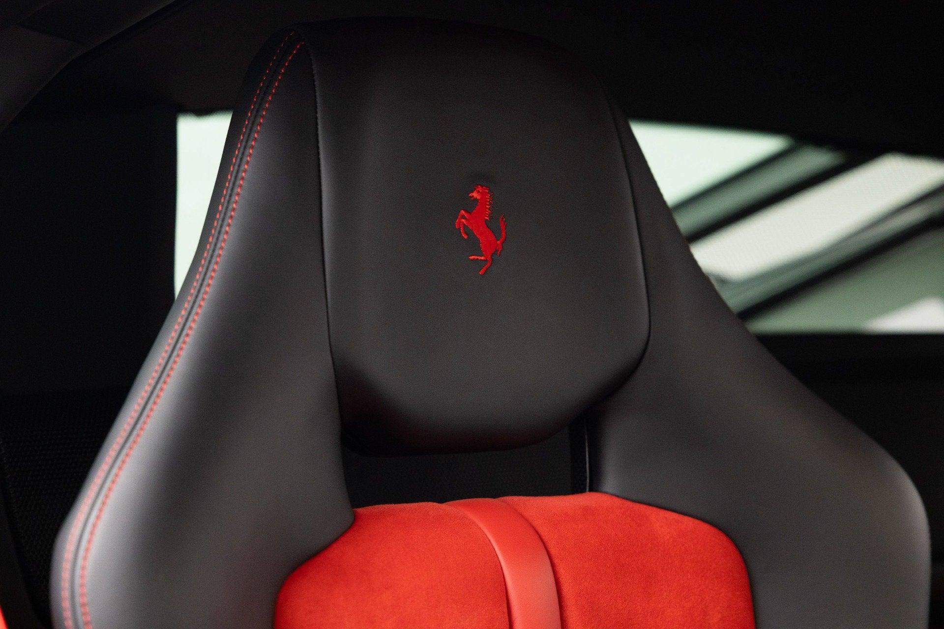Certified 2015 Ferrari 458 Italia Coupe RWD image 61