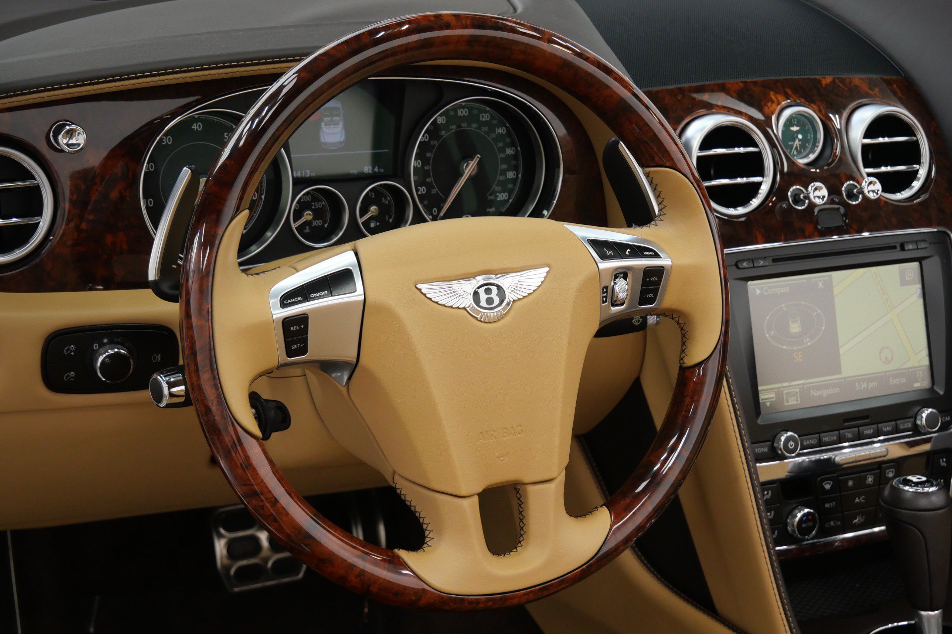 Used 2018 Bentley Continental GT AWD/4WD image 15