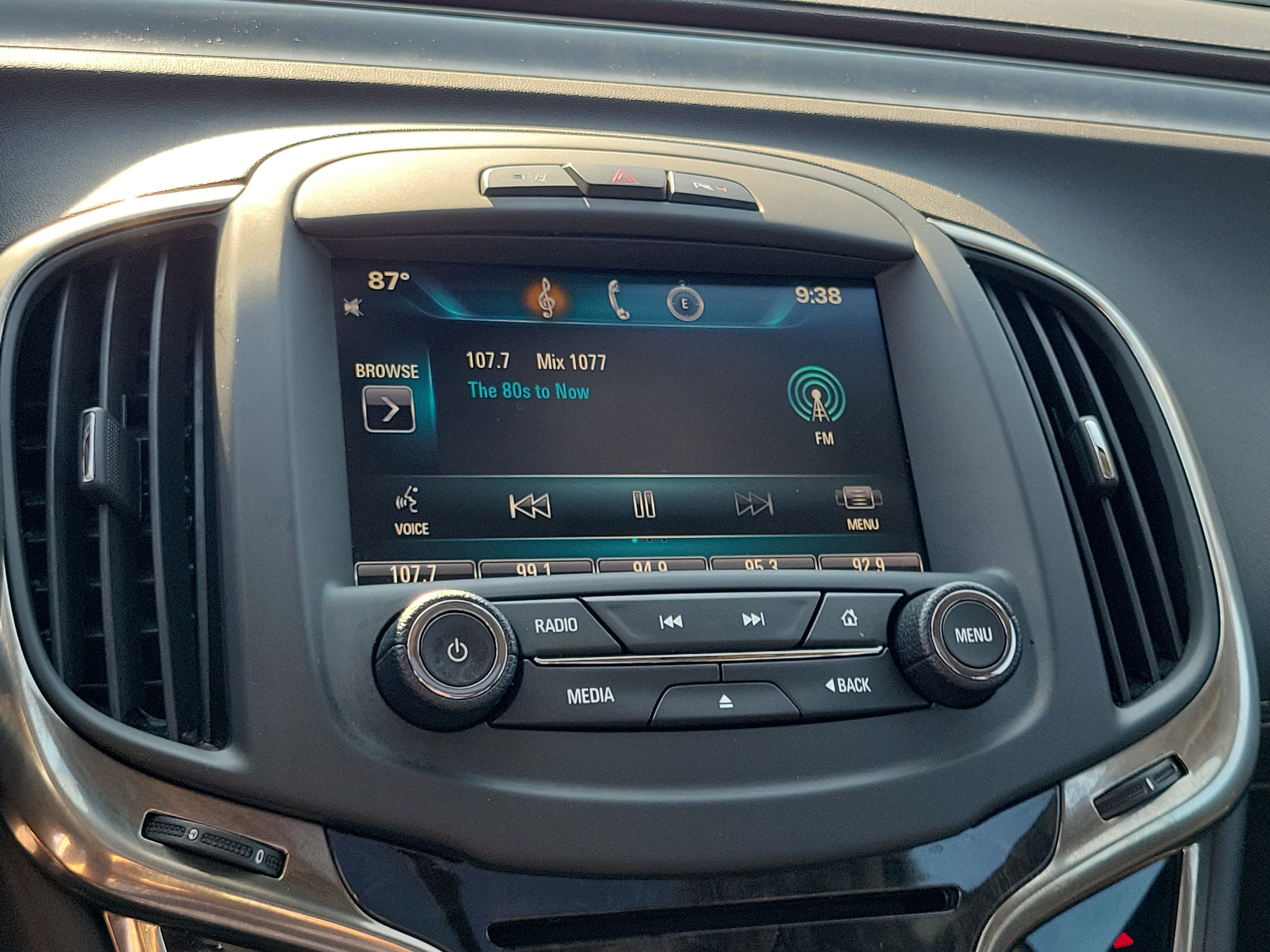 Used 2014 Buick LaCrosse Leather w/ Driver Confidence Package FWD image 26