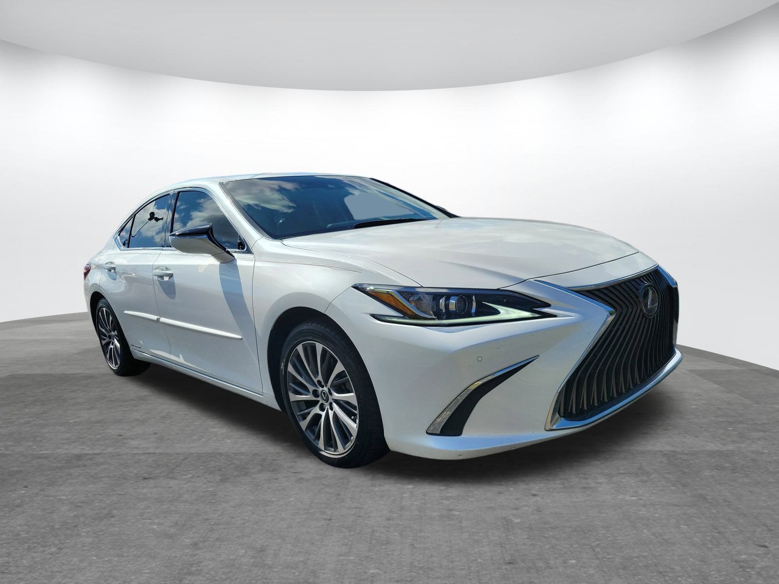 Used 2021 Lexus ES 300h w/ Premium Package image 21