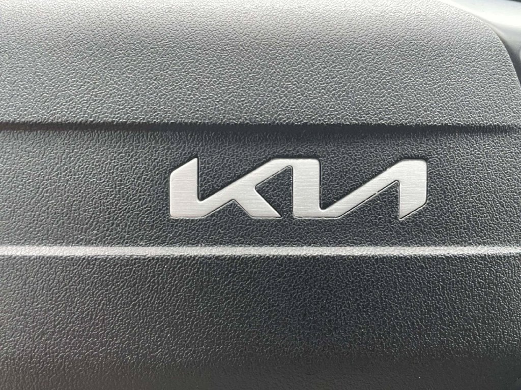 Used 2025 Kia K4 FWD image 29