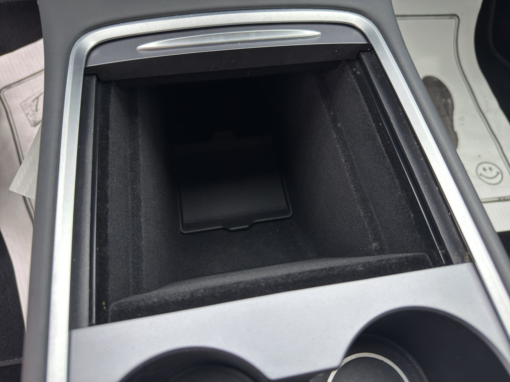 Used 2023 Tesla Model Y Long Range AWD/4WD image 26