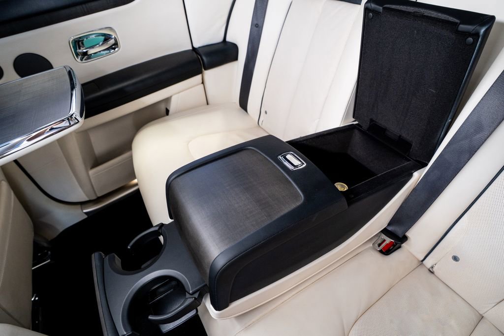 Used 2022 Rolls-Royce Ghost image 49