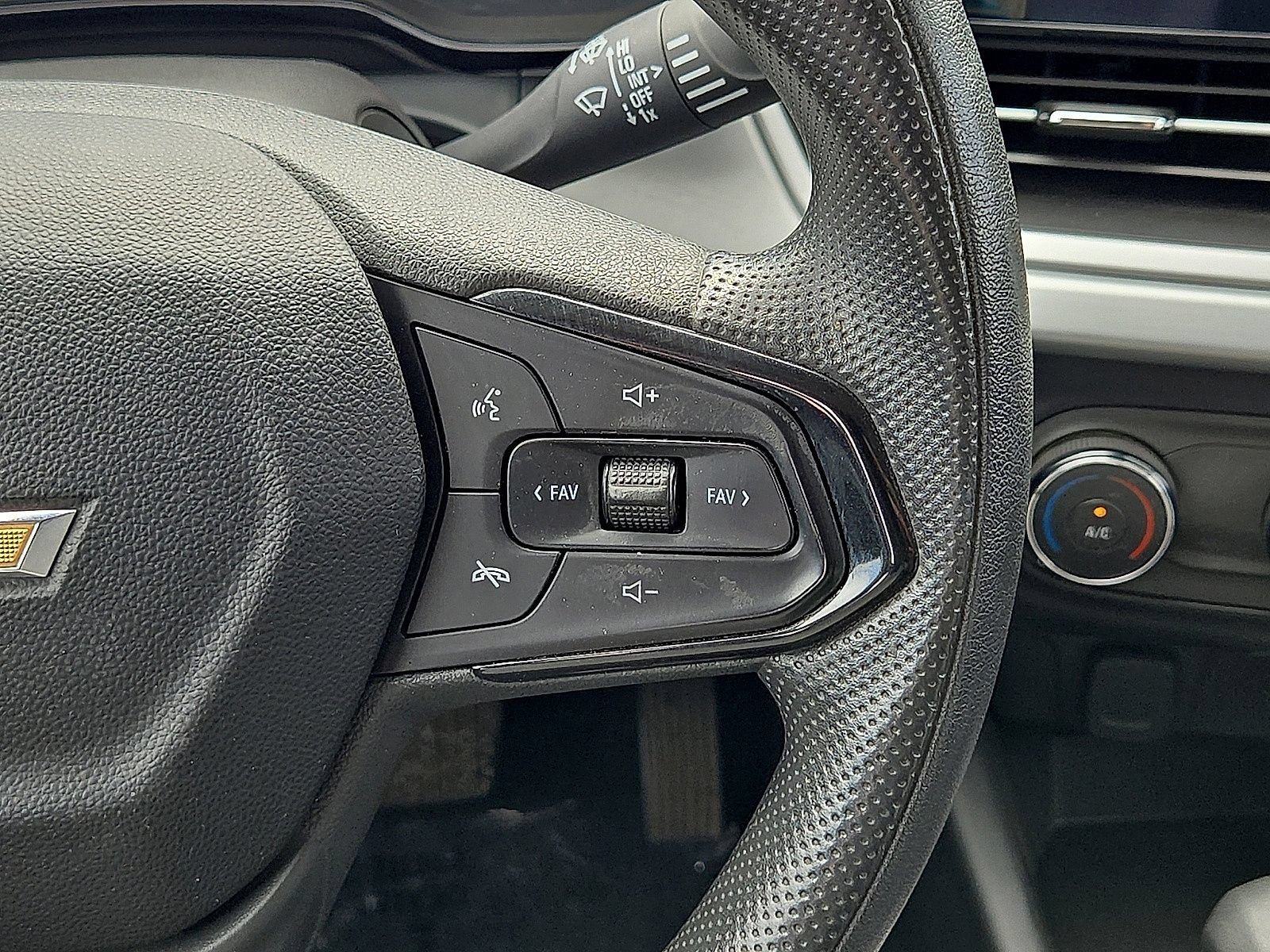 Used 2024 Chevrolet Trax LS FWD image 18