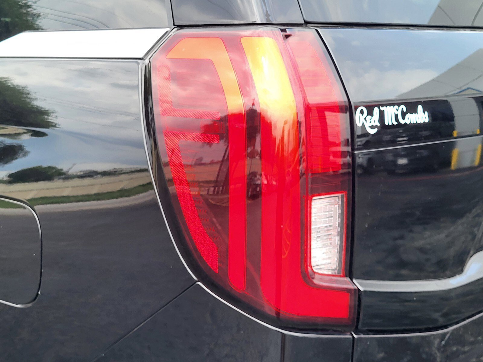 Certified 2025 Ford Expedition Active image 10