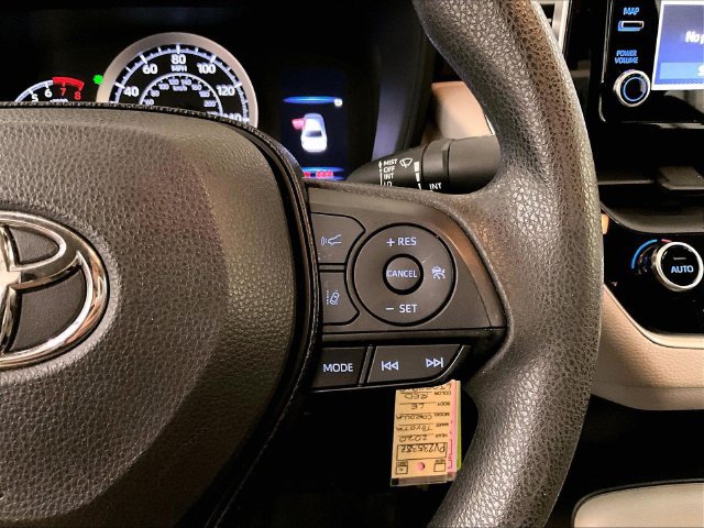 Used 2020 Toyota Corolla LE FWD image 18