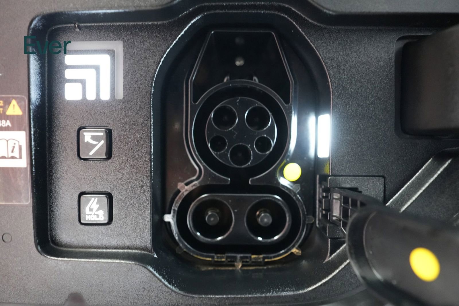 Used 2024 Kia EV9 Light Long Range RWD image 10