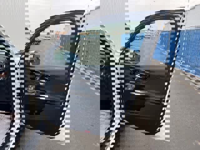 Used 2026 Mercedes-Benz GLC 300 image 23