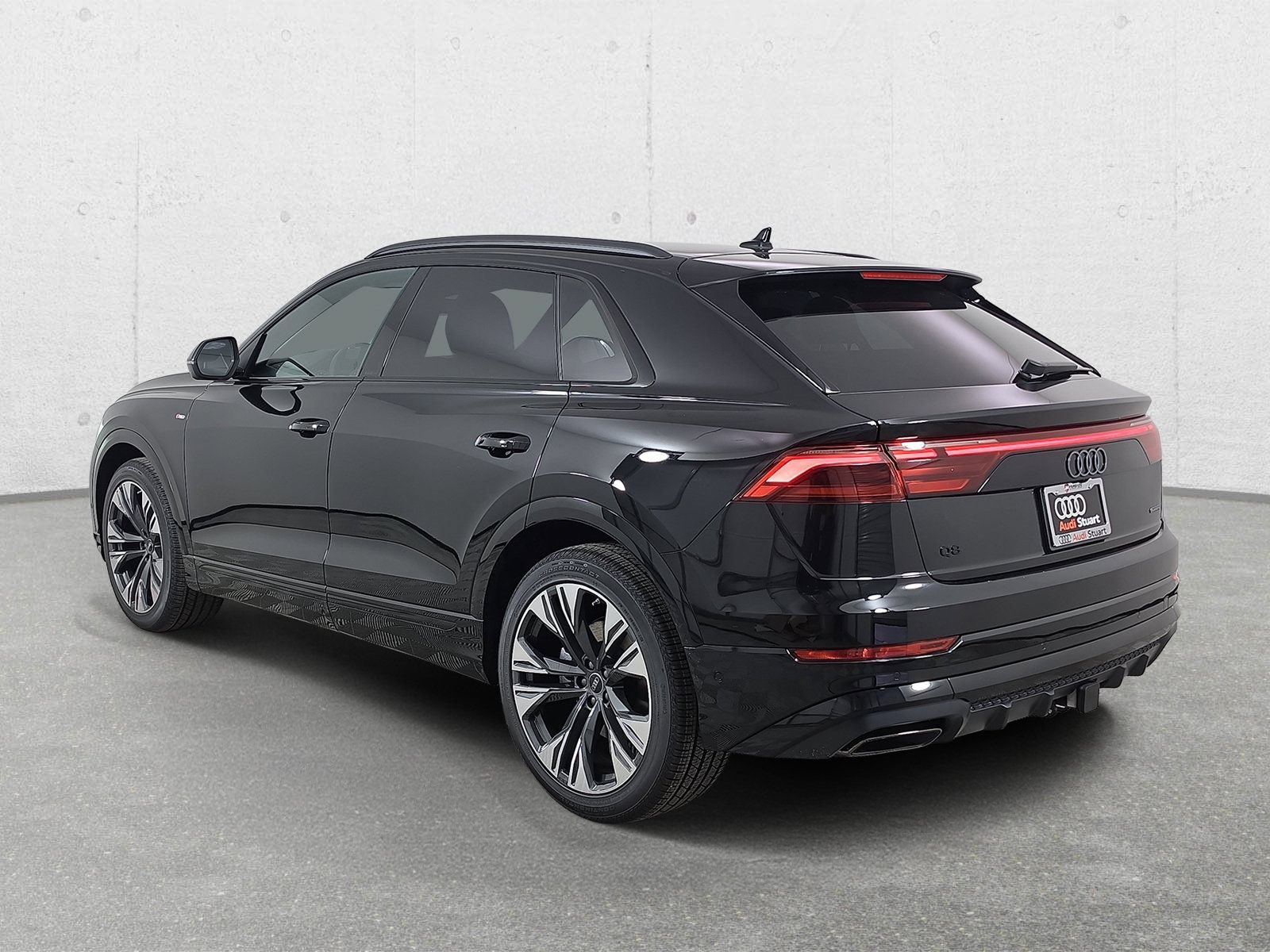 New 2026 Audi Q8 Premium Plus AWD/4WD image 4