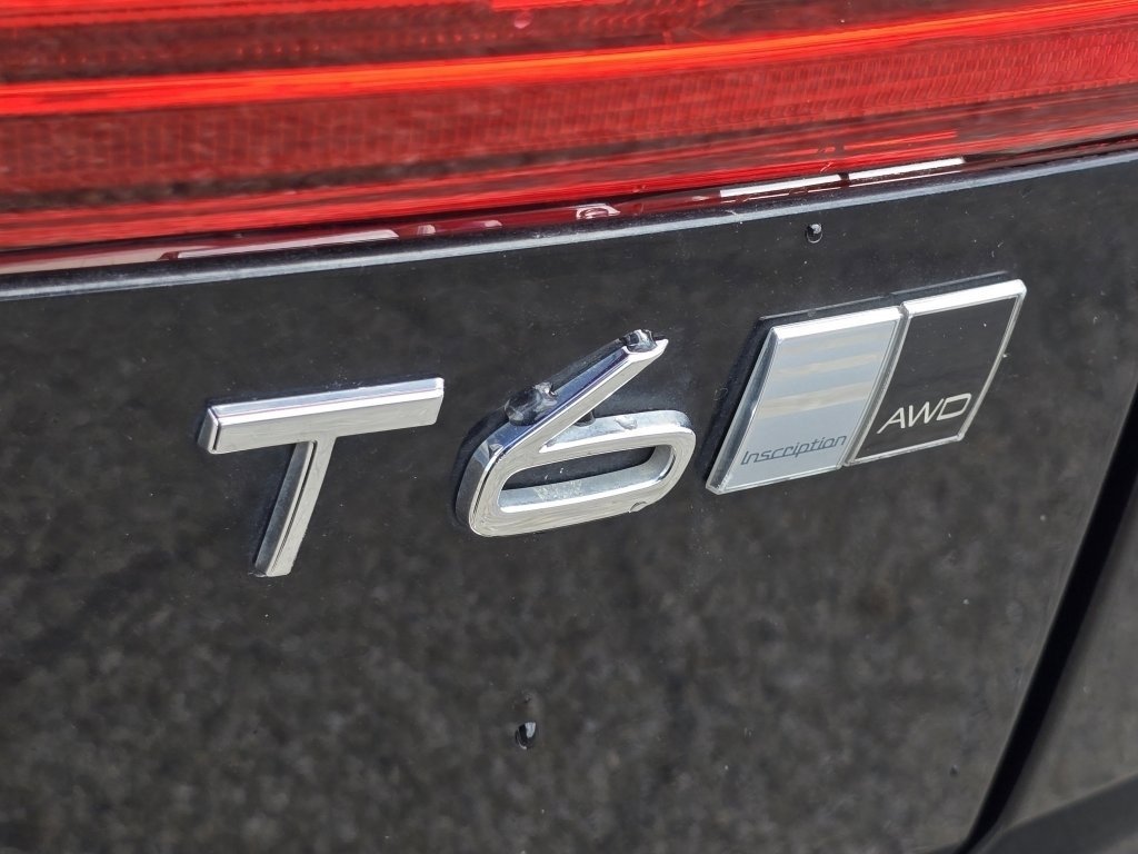 Used 2019 Volvo XC60 T6 Inscription w/ Protection Package Premier image 30