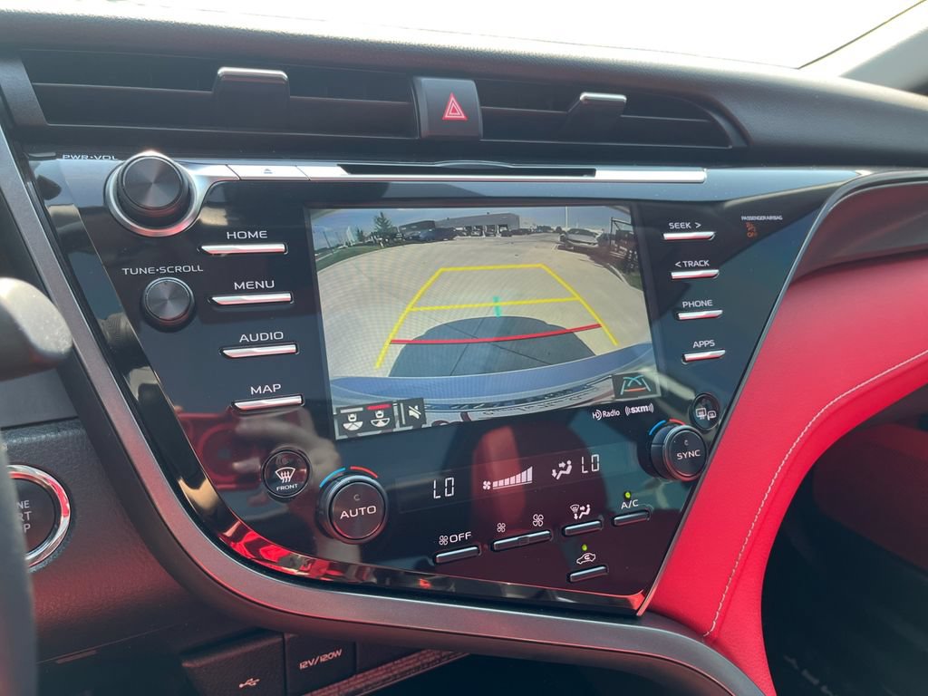 Used 2020 Toyota Camry XSE FWD image 17