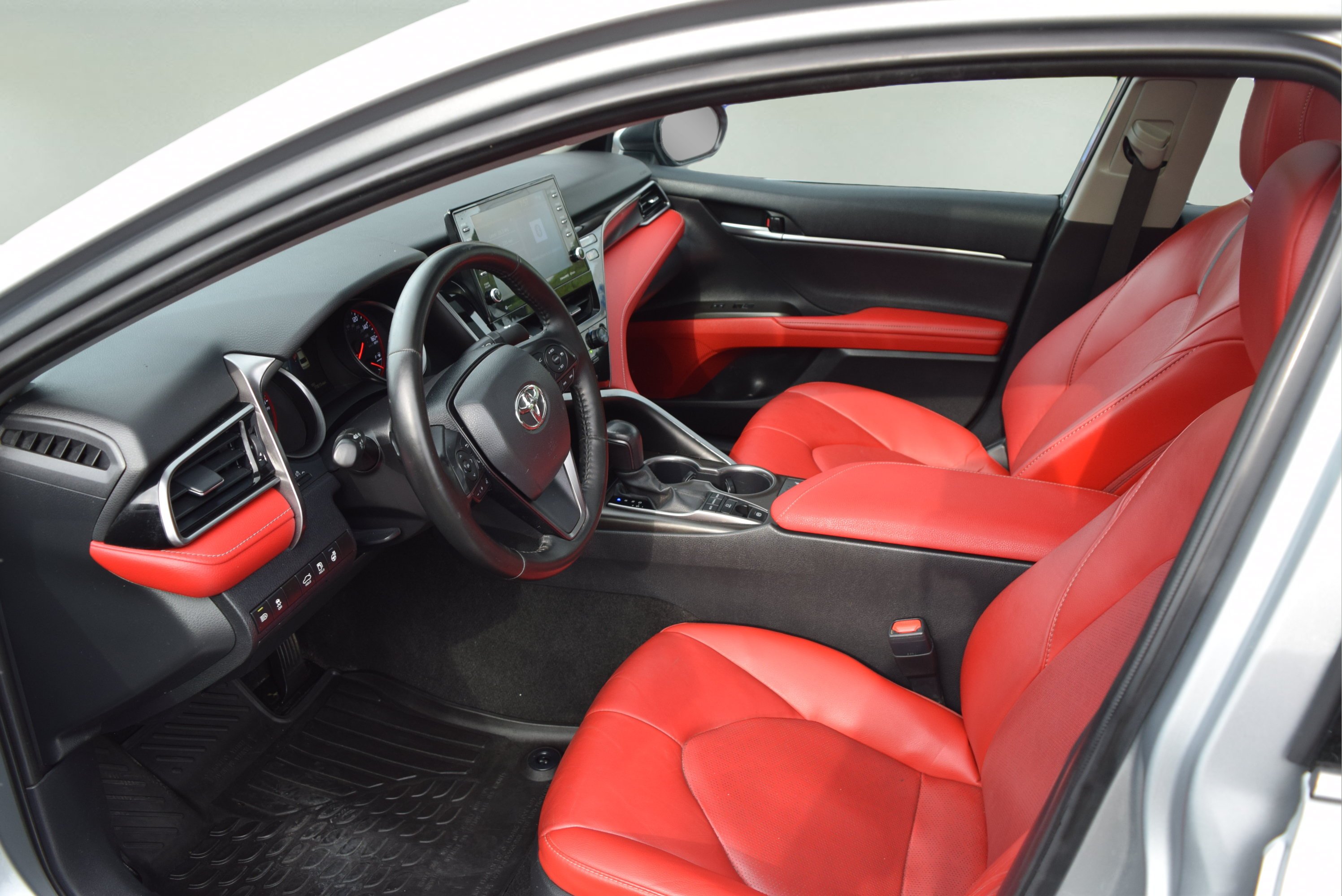 Used 2024 Toyota Camry XSE w/ Cold Weather Package AWD/4WD image 9