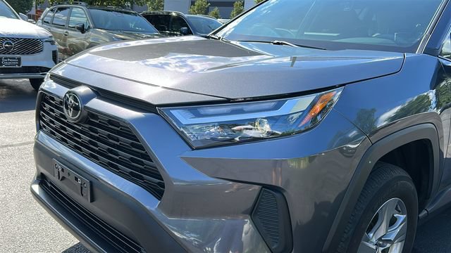 Used 2024 Toyota RAV4 XLE w/ Convenience Package AWD/4WD image 7