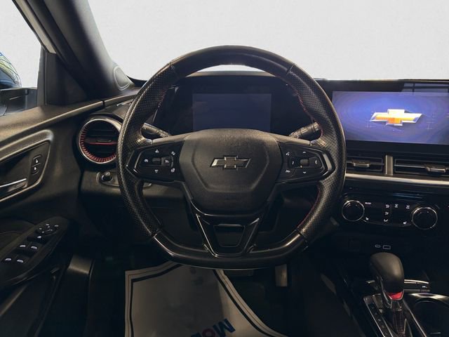 Used 2024 Chevrolet Trax RS FWD image 13