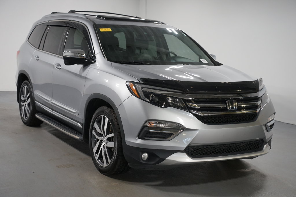 Used 2017 Honda Pilot Touring image 3