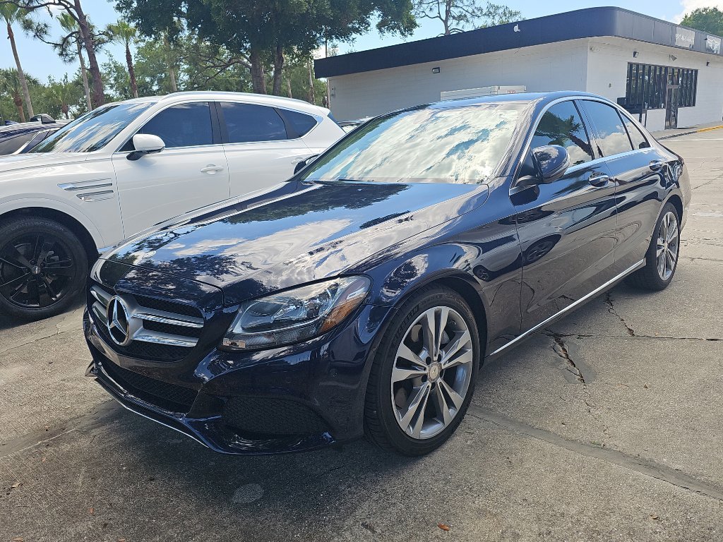 Used 2016 Mercedes-Benz C 300 Sedan image 2