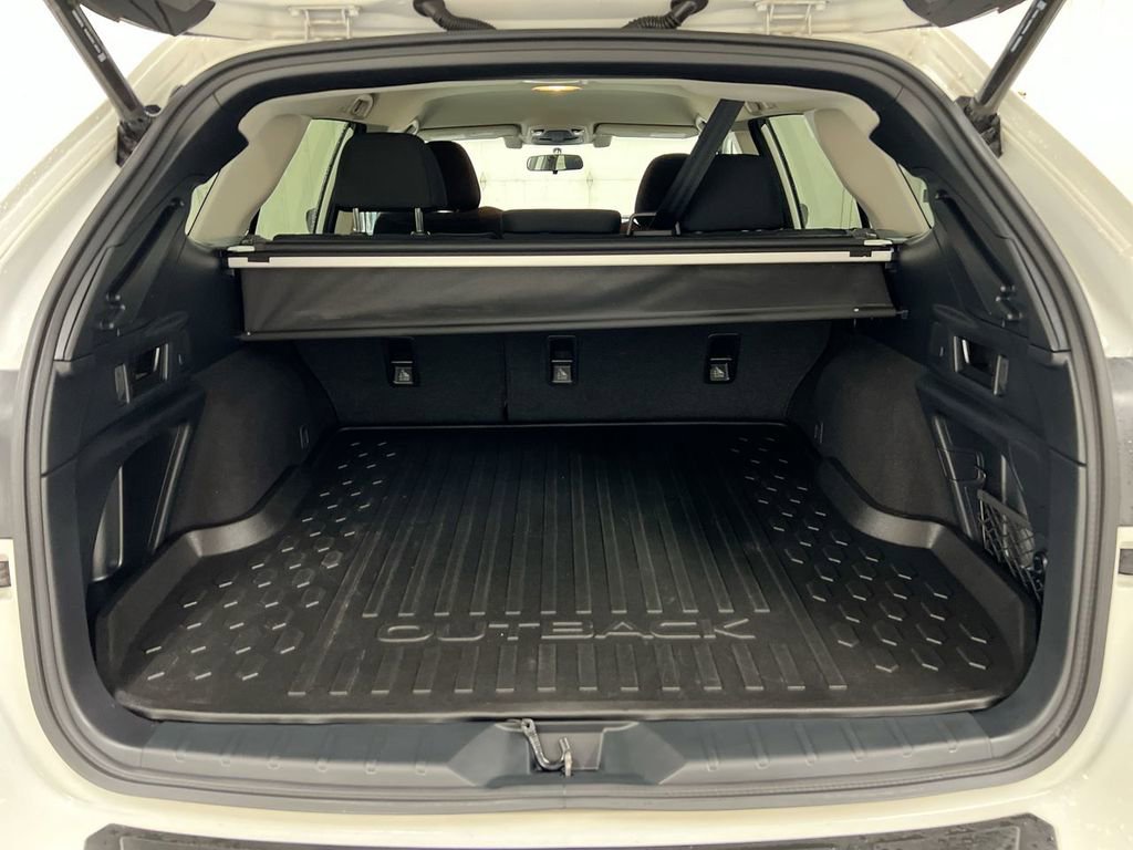 Used 2020 Subaru Outback Premium AWD/4WD image 23