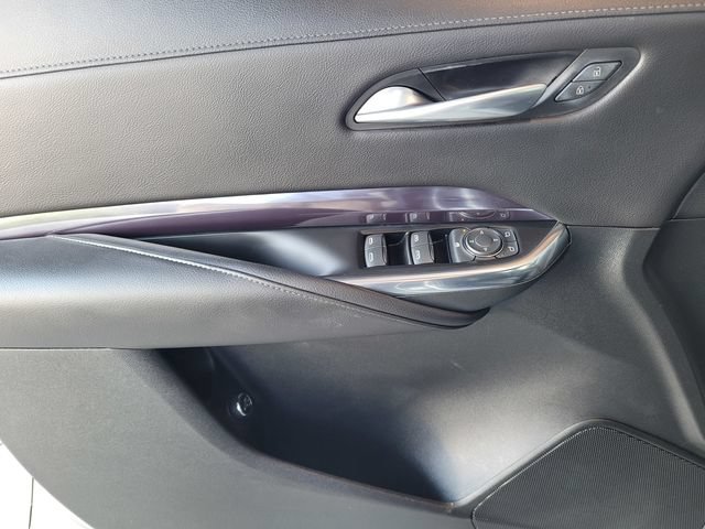 Certified 2023 Cadillac XT4 Luxury w/ Cold Weather Package FWD image 18