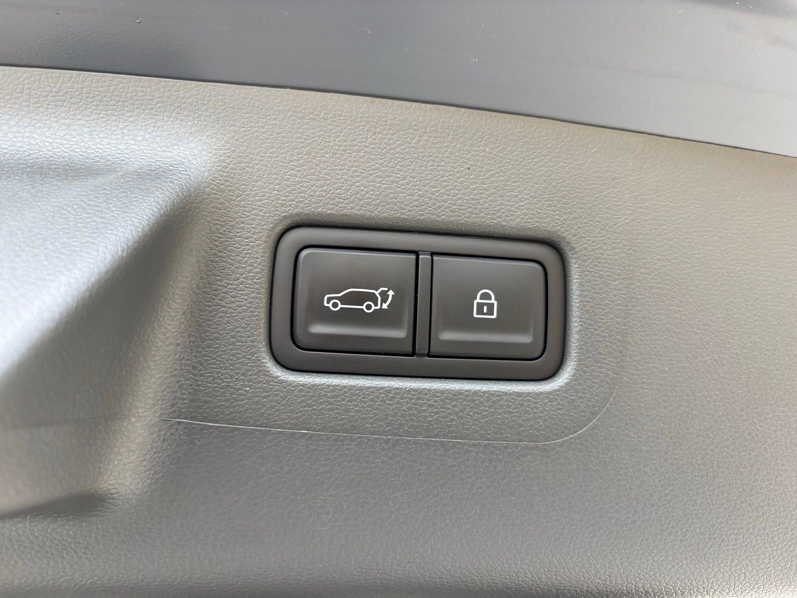 New 2026 Hyundai Santa Fe SEL FWD image 18