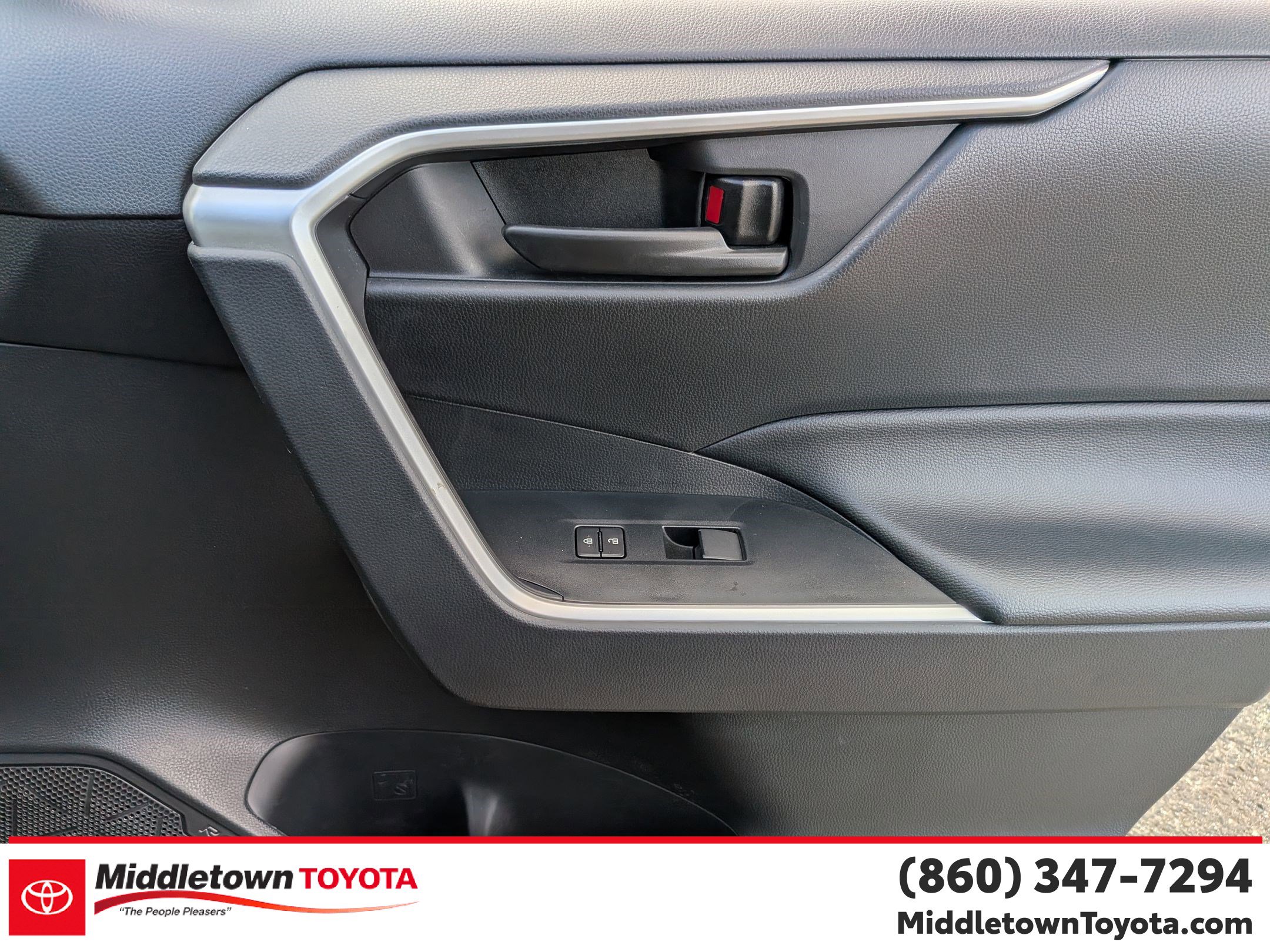 Certified 2025 Toyota RAV4 LE image 35