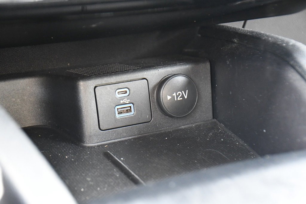 Used 2022 Ford Escape SE w/ Cold Weather Package image 28