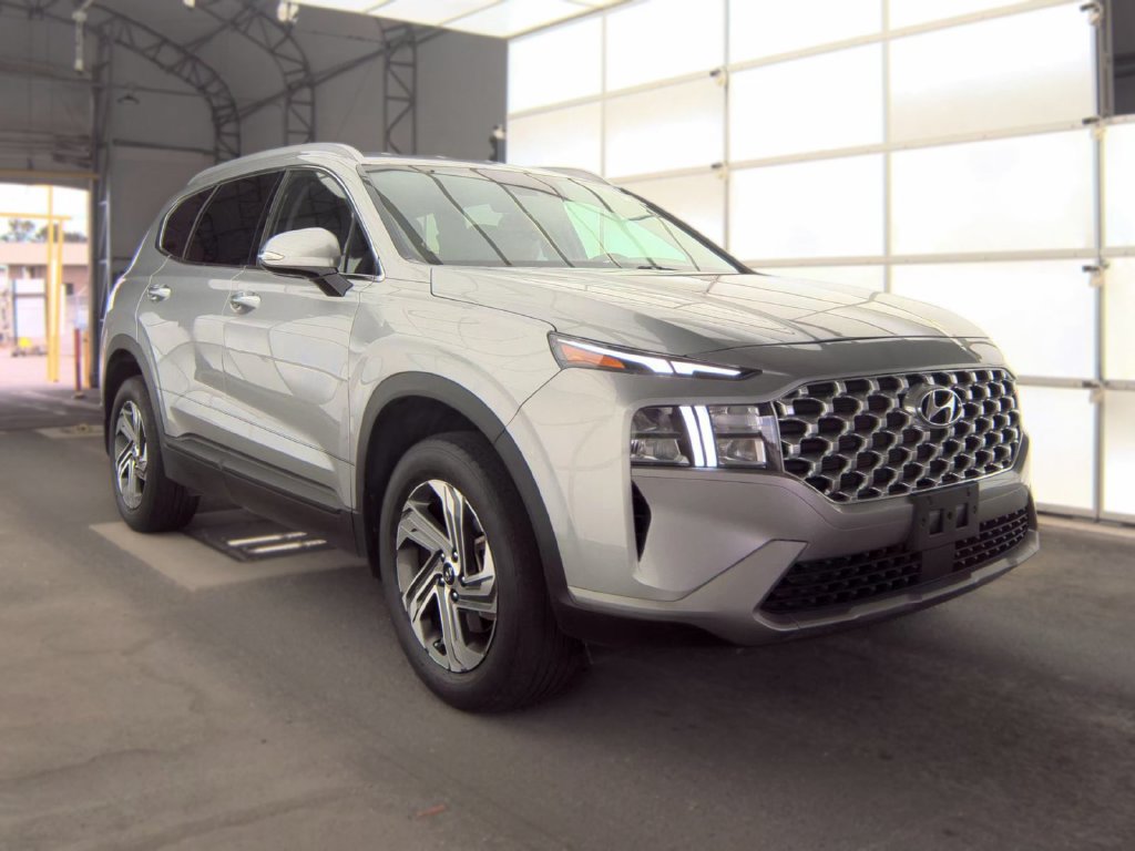 Used 2023 Hyundai Santa Fe SEL w/ Winter Weather Package AWD/4WD image 3