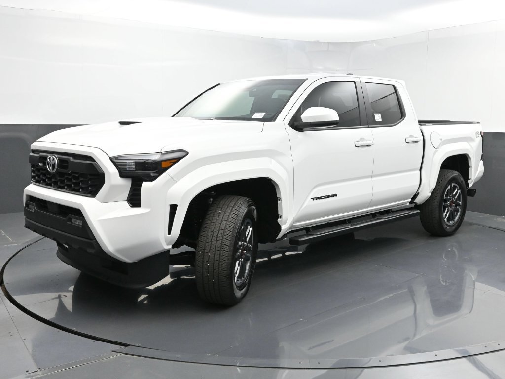 Used 2024 Toyota Tacoma TRD Sport AWD/4WD image 20
