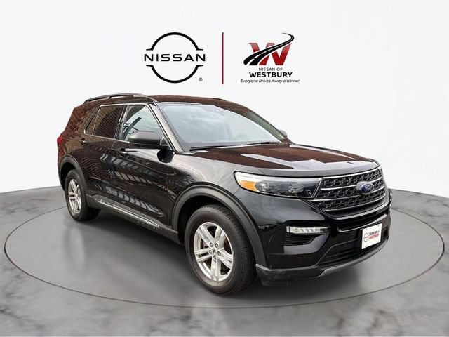 Used 2023 Ford Explorer XLT w/ Equipment Group 202A AWD/4WD image 1