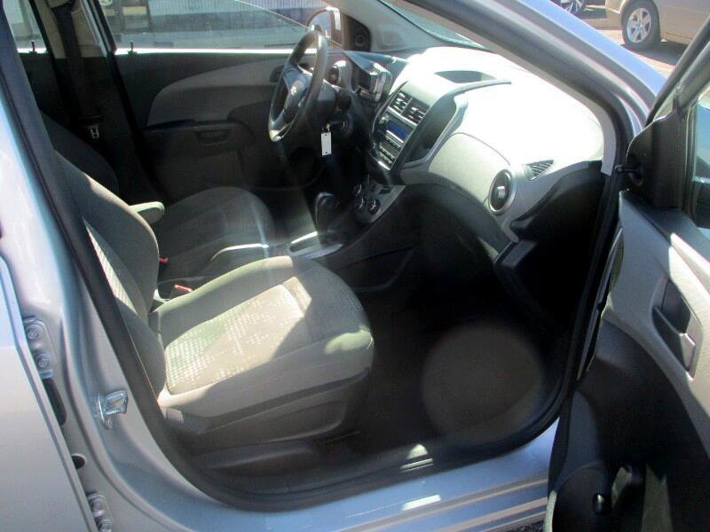 Used 2016 Chevrolet Sonic LS image 7