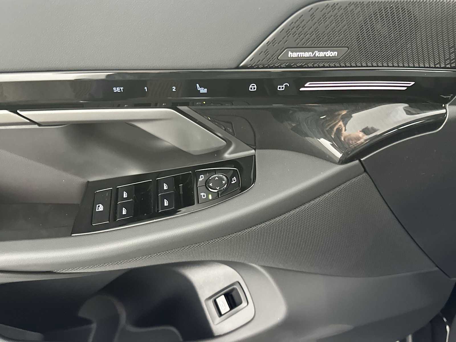 New 2026 BMW 530i xDrive w/ Premium Package image 13